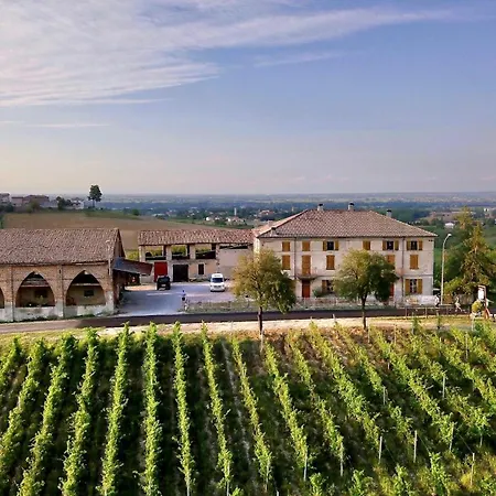 Casa Nei Vigneti Sleep & Wine San Damiano al Colle